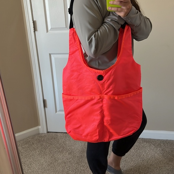 LULULEMON Post Savasana YOGA Nylon Tote Coral Neon Orange - Picture 4 of 17